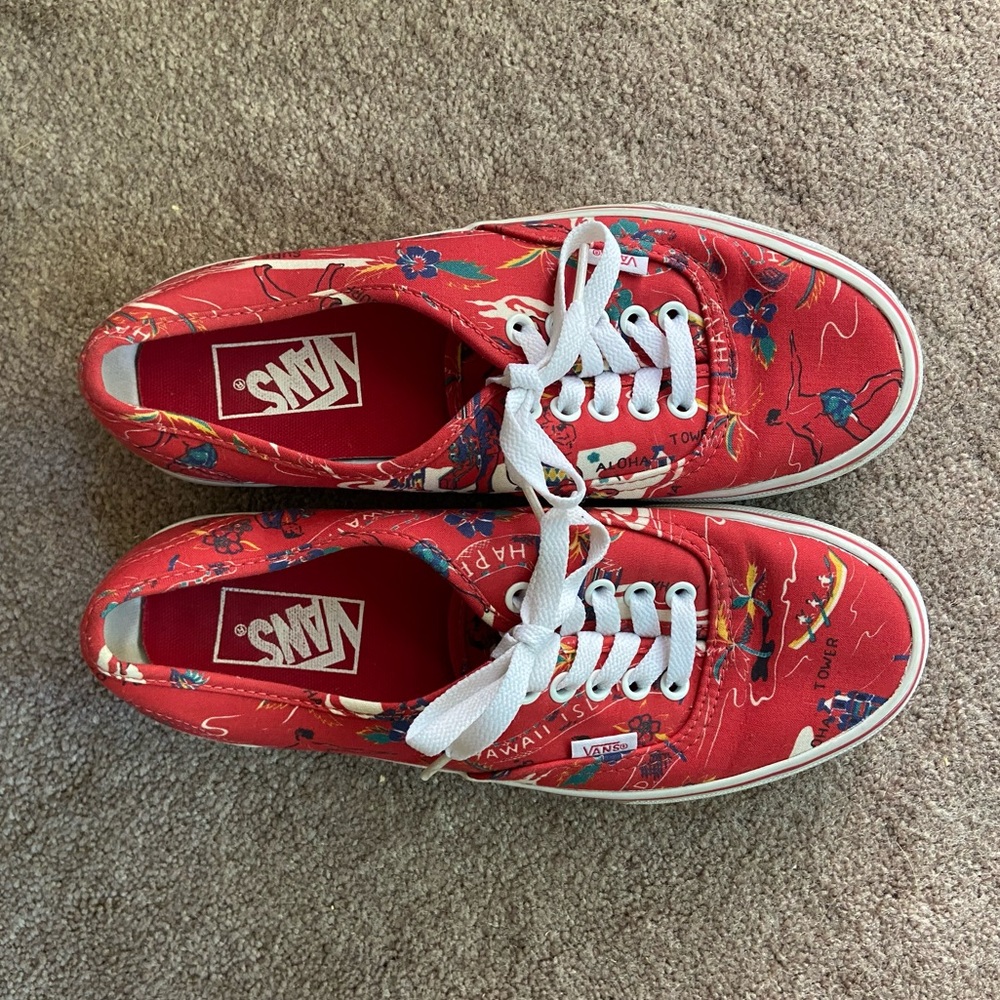 Vans Red Hawaii Pattern, Women’s Size 8